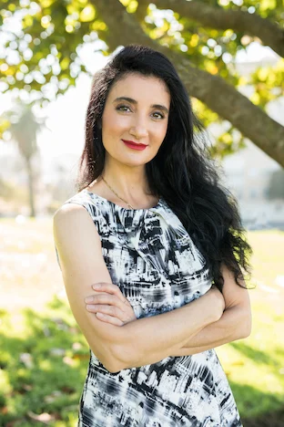Niloo Feizian, office coordinator