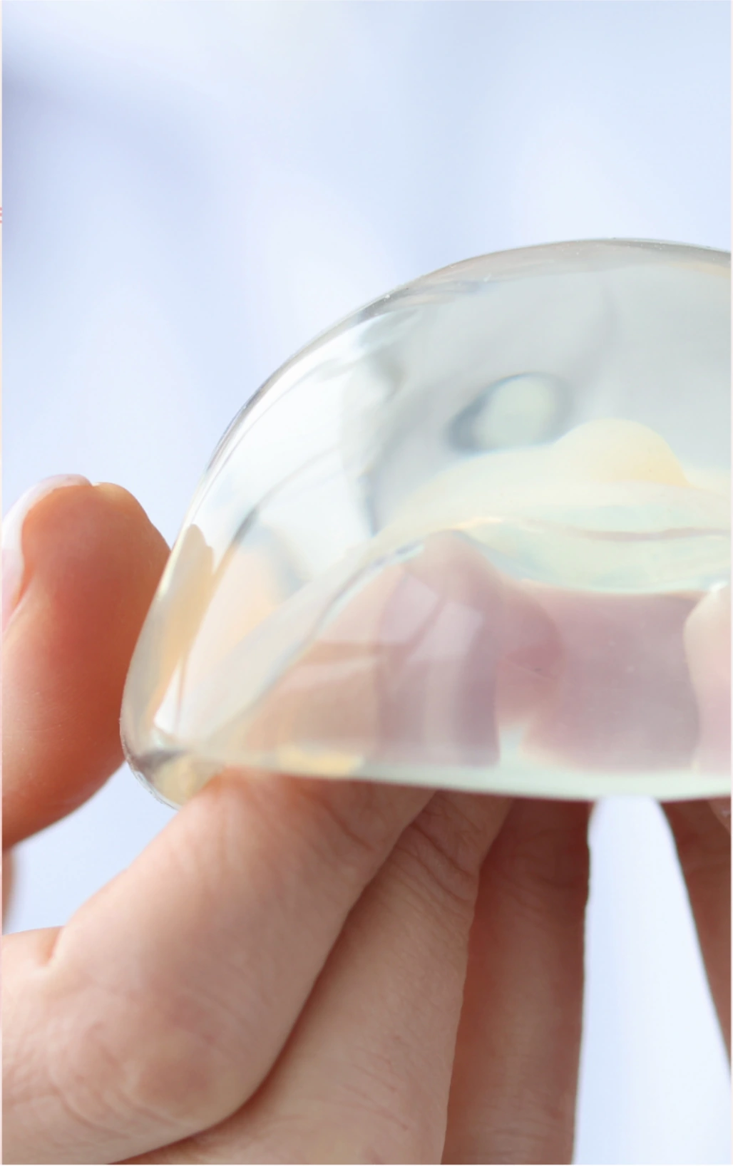Choosing a breast implant size
