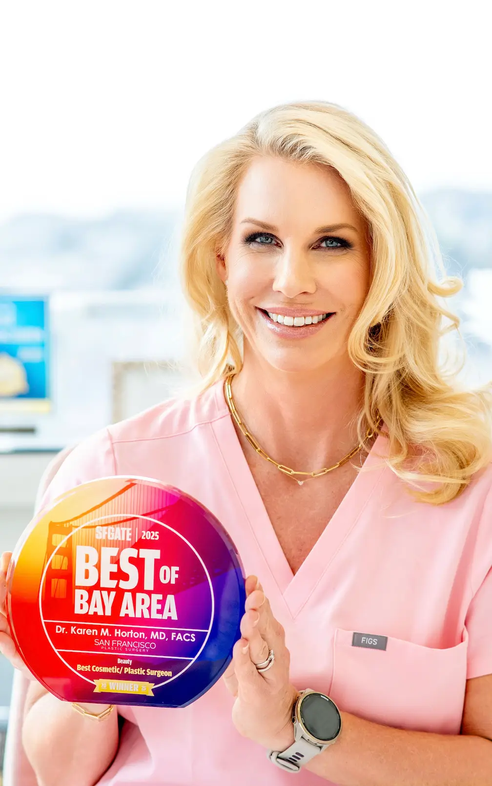 Dr. Karen Horton, MD, MSc, FACS, is a Board-Certified Plastic Surgeon certified by both the American Board of Plastic Surgery (ABPS) and the Royal College of Physicians and Surgeons of Canada (RCPSC)
