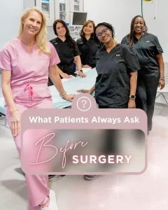 Dr. Karen Horton and her team posing in the OR